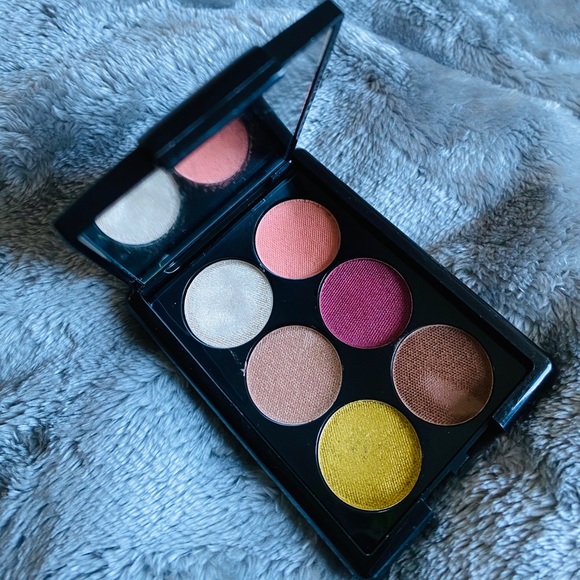 ELF Other - Elf Velvet Touch eyeshadow
